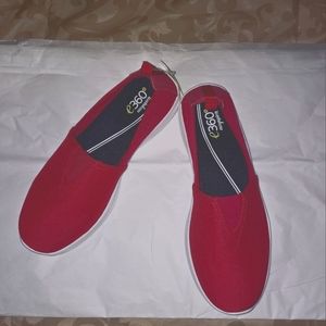 Easy spirit 360degrees size 8M RED Loafers